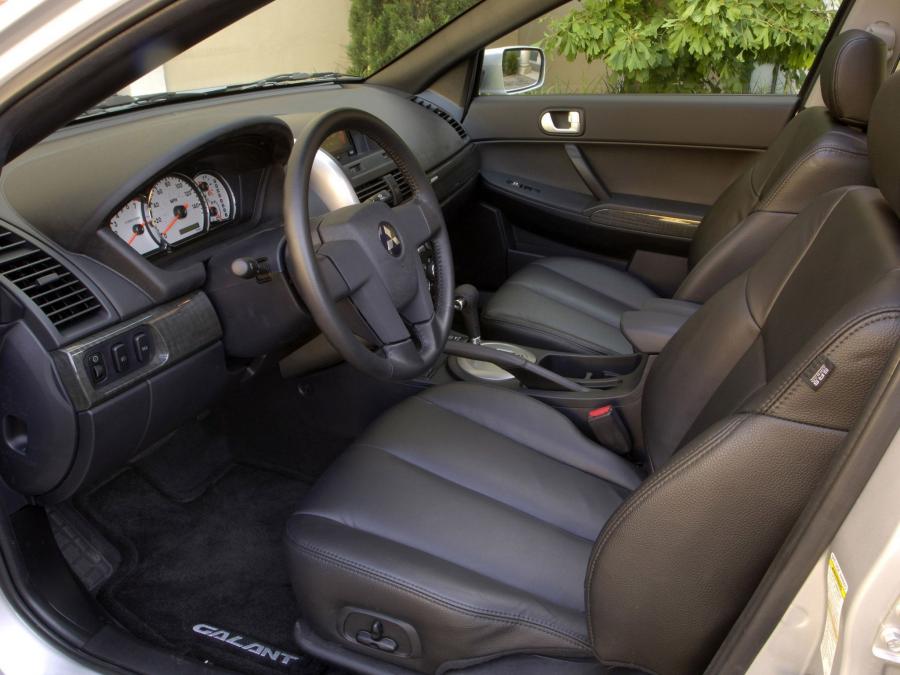  Mitsubishi Galant 2003 года  (фото 4 из 15)